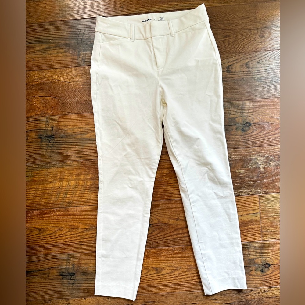 Old Navy Size 6 High Rise Pixie Pant